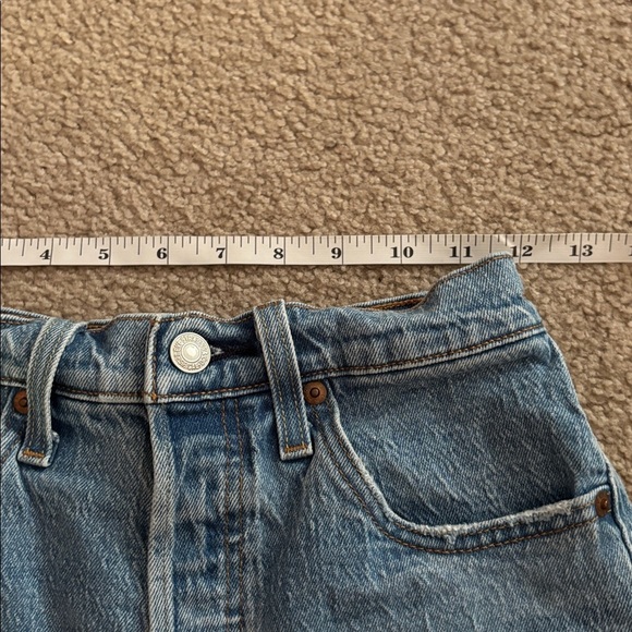 Levi's Classic High Rise Blue Jean Shorts for Women size 25 - Picture 4 of 6